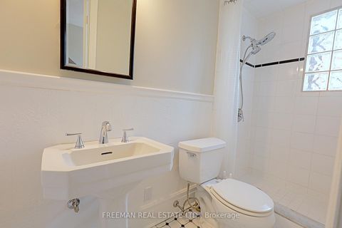 Photo 33 at 490 Montrose Avenue, Little Italy, Toronto