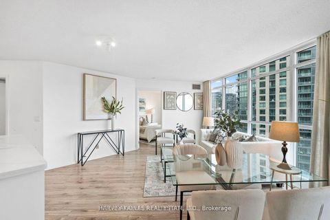 Photo 11 at 1608 - 219 Fort York Boulevard, Niagara, Toronto