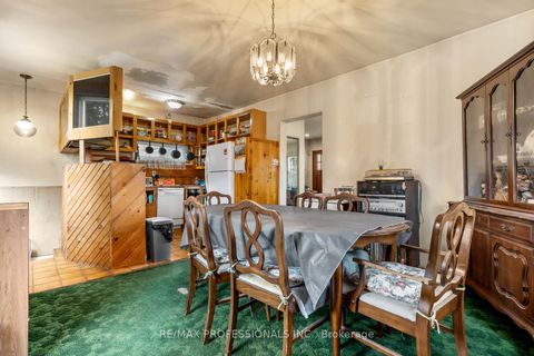 Photo 9 at 16 Cliff Street, Smythe, Toronto