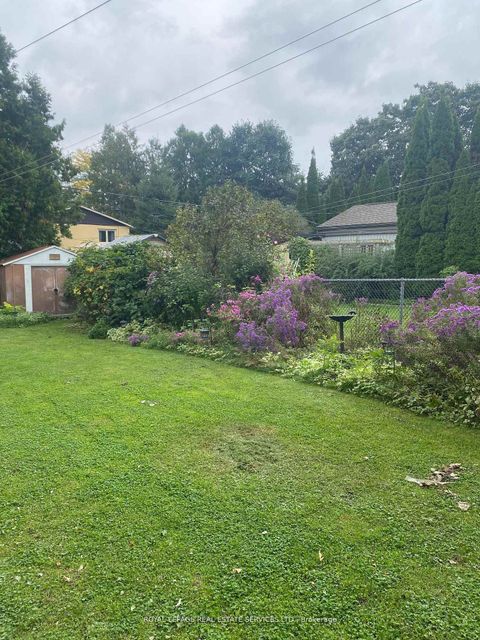 Photo 2 at 33 Roxaline Street, Humber Heights, Toronto