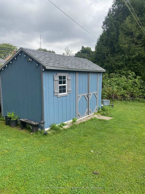 Photo 3 at 33 Roxaline Street, Humber Heights, Toronto