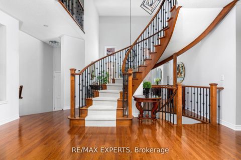 Photo 5 at 170 Ivy Jay Crescent, Bayview Northeast, Aurora