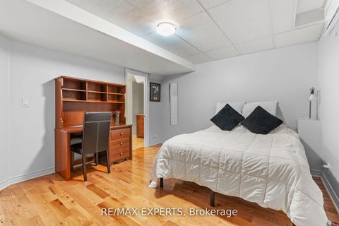 Photo 23 at 170 Ivy Jay Crescent, Bayview Northeast, Aurora