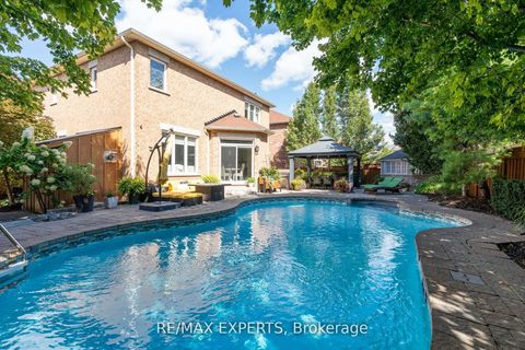 Photo 32 at 170 Ivy Jay Crescent, Bayview Northeast, Aurora