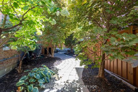 Photo 33 at 170 Ivy Jay Crescent, Bayview Northeast, Aurora