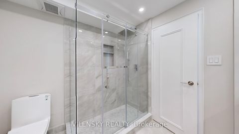 Photo 13 at 613 - 5 Weldrick Road, North Richvale, Richmond Hill