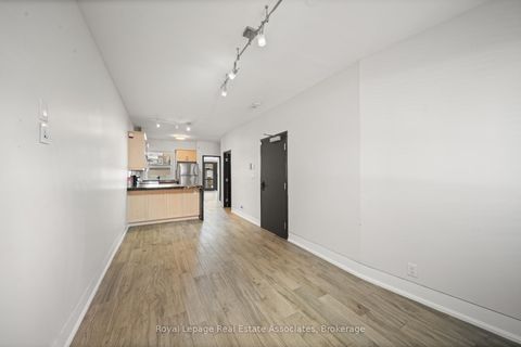 Photo 4 at 531 Runnymede Road, Junction Area, Toronto