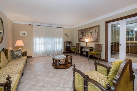 Photo 6 at 119 Glen Long Avenue, Glen Park, Toronto