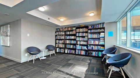 Photo 10 at #202 - 20 Joe Shuster Way, South Parkdale, Toronto