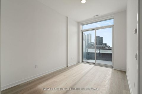 Photo 6 at 616 - 9 Tecumseth Street, Niagara, Toronto