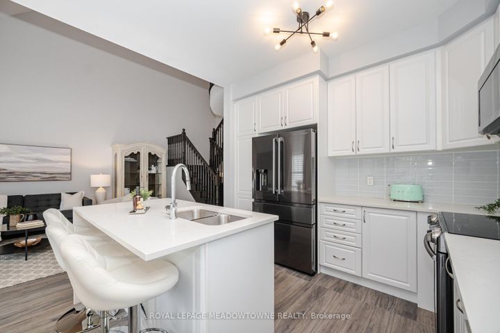 Photo 7 at 68 Amarillo Road, Wellington, Brampton