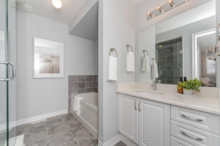 Photo 33 at 68 Amarillo Road, Wellington, Brampton