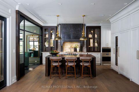 Photo 13 at 30 Dacre Crescent, Swansea, Toronto