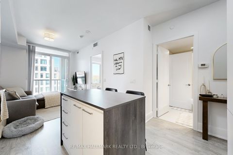 Photo 14 at 544 - 15 Merchants' Wharf, Waterfront Communities C8, Toronto