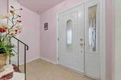 Photo 6 at 36 Goskin Court, Malvern, Toronto