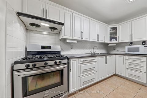 Photo 9 at 36 Goskin Court, Malvern, Toronto