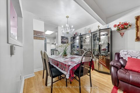 Photo 10 at 36 Goskin Court, Malvern, Toronto