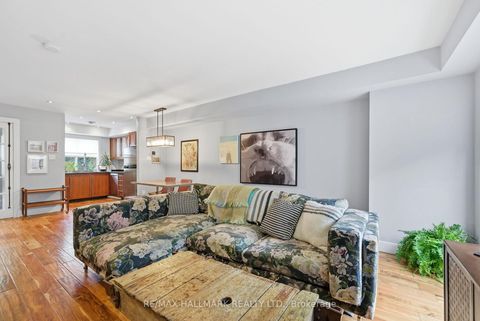 Photo 12 at 189 Ontario Street, Moss Park, Toronto