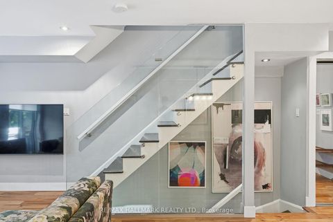 Photo 17 at 189 Ontario Street, Moss Park, Toronto