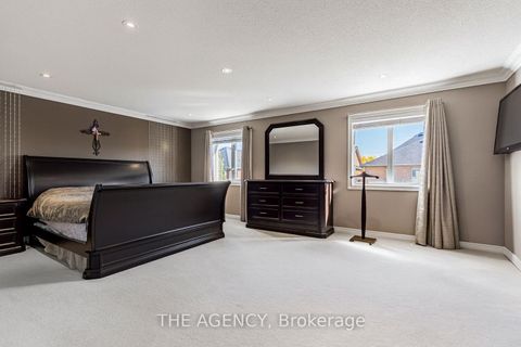 Photo 11 at 33 Ascalon Drive, Patterson, Vaughan