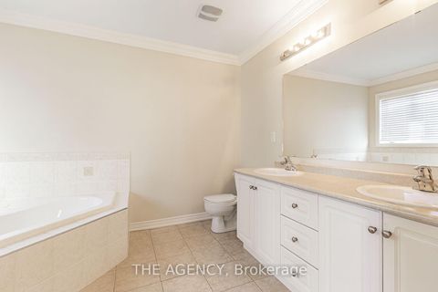 Photo 14 at 33 Ascalon Drive, Patterson, Vaughan