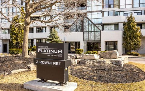 Photo 1 at 510 - 3 Rowntree Road, Jamestown, Toronto