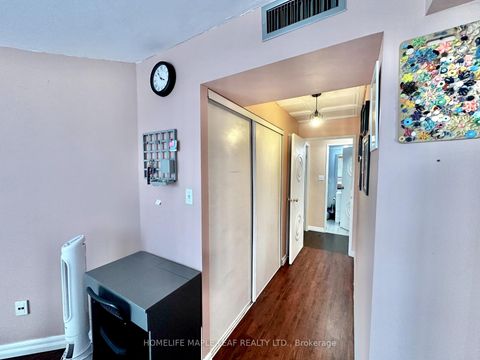 Photo 13 at 510 - 3 Rowntree Road, Jamestown, Toronto