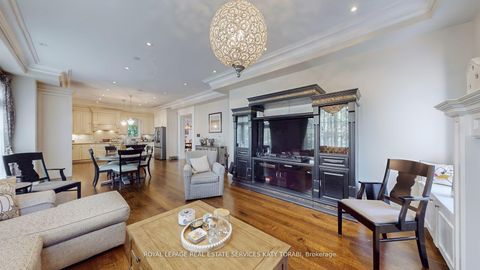 Photo 13 at 1 Carluke Crescent, Windfields, Toronto