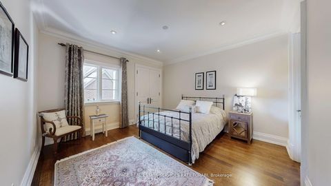 Photo 33 at 1 Carluke Crescent, Windfields, Toronto