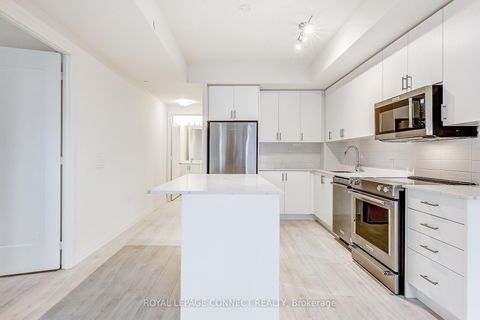 Photo 7 at 419 - 8960 Jane Street, Vellore Village, Vaughan