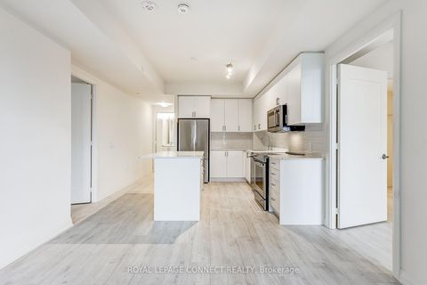 Photo 10 at 419 - 8960 Jane Street, Vellore Village, Vaughan