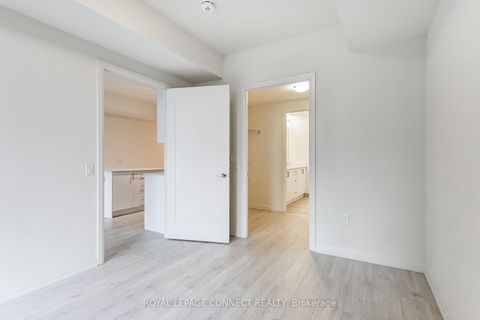 Photo 12 at 419 - 8960 Jane Street, Vellore Village, Vaughan