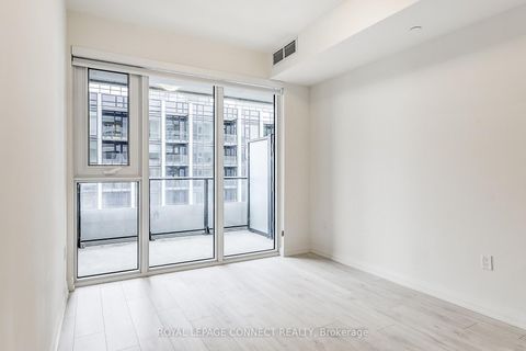 Photo 16 at 419 - 8960 Jane Street, Vellore Village, Vaughan