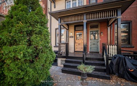 Photo 1 at 410 Manning Avenue, Little Italy, Toronto