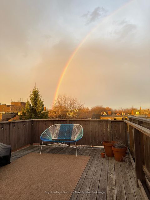 Photo 32 at 410 Manning Avenue, Little Italy, Toronto