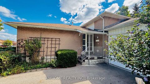 Photo 4 at 19 Sunderland Crescent, Woburn, Toronto