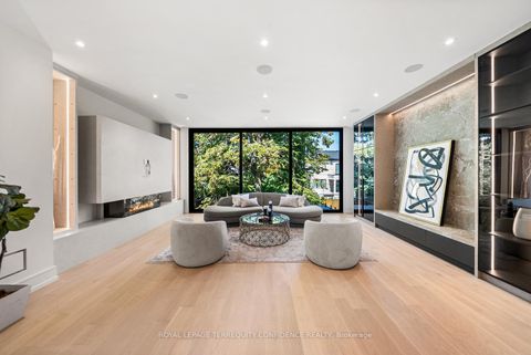 Photo 2 at 276 Horsham Avenue, Willowdale West, Toronto