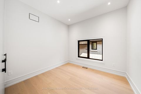 Photo 32 at 276 Horsham Avenue, Willowdale West, Toronto