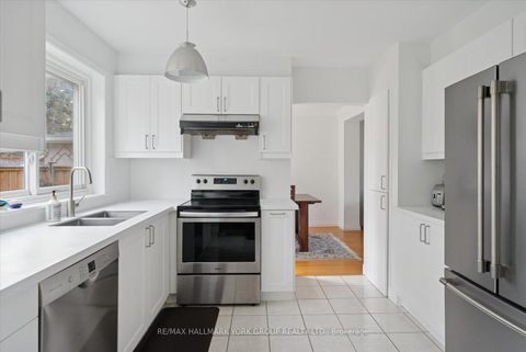 Photo 5 at 59 Grove Park Crescent, Don Valley Village, Toronto