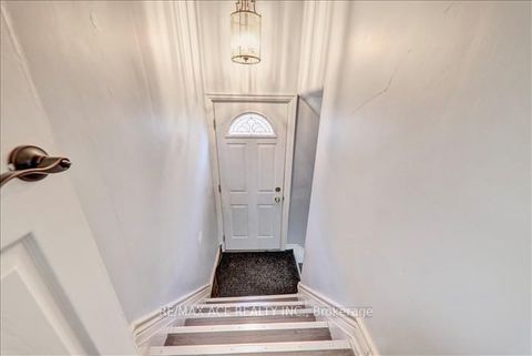 Photo 18 at 53 Falaise Road, West Hill, Toronto