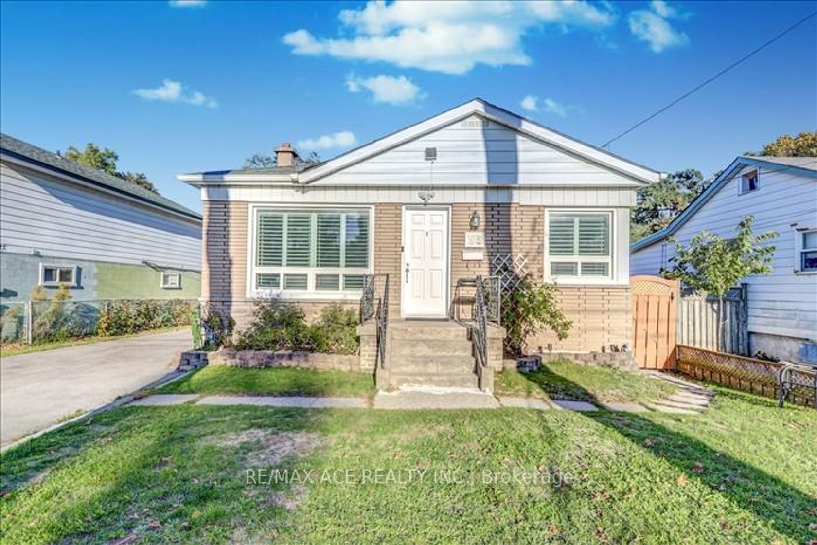 53 Falaise Road, West Hill, Toronto 