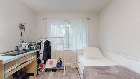 Photo 17 at 11 Elynhill Drive, Willowdale West, Toronto