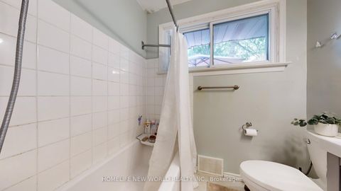 Photo 20 at 11 Elynhill Drive, Willowdale West, Toronto