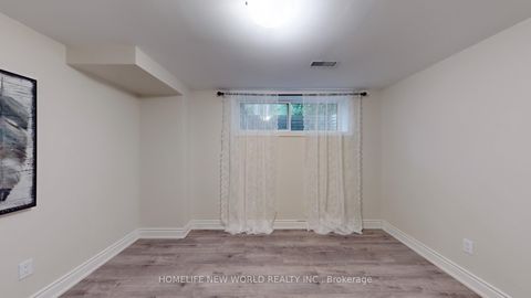 Photo 28 at 11 Elynhill Drive, Willowdale West, Toronto