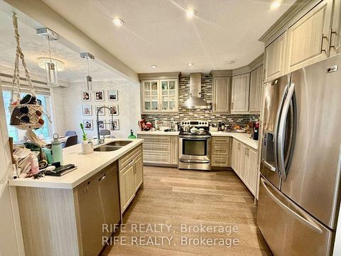 Photo 1 at 38 Aurora Heights Drive, Aurora Heights, Aurora