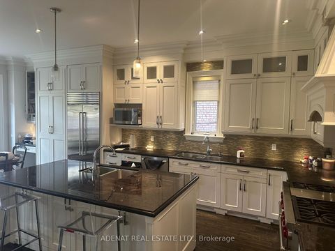 Photo 10 at 622 Coldstream Avenue, Lawrence, Toronto