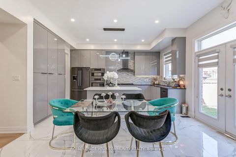 Photo 7 at 30 Marvin Avenue, GO Glenorchy, Oakville