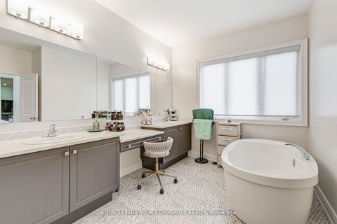 Photo 16 at 30 Marvin Avenue, GO Glenorchy, Oakville