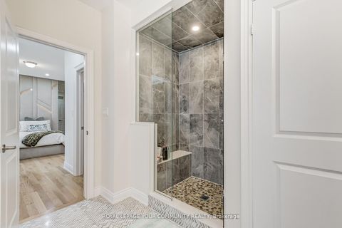 Photo 17 at 30 Marvin Avenue, GO Glenorchy, Oakville