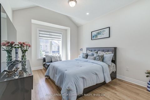 Photo 20 at 30 Marvin Avenue, GO Glenorchy, Oakville